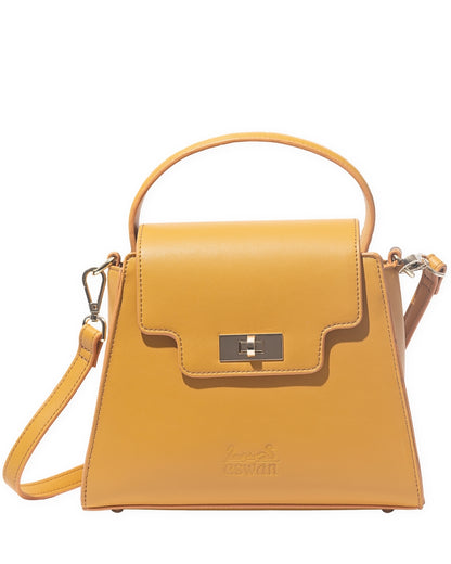 Camel Tundra – CSWAN handbag with adjustable shoulder strap and gold clasp front view