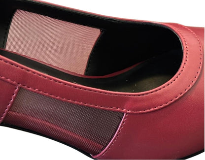 Close-up of CSWAN Mist Pump showing breathable mesh side paneling, leather texture, and stitching detail
